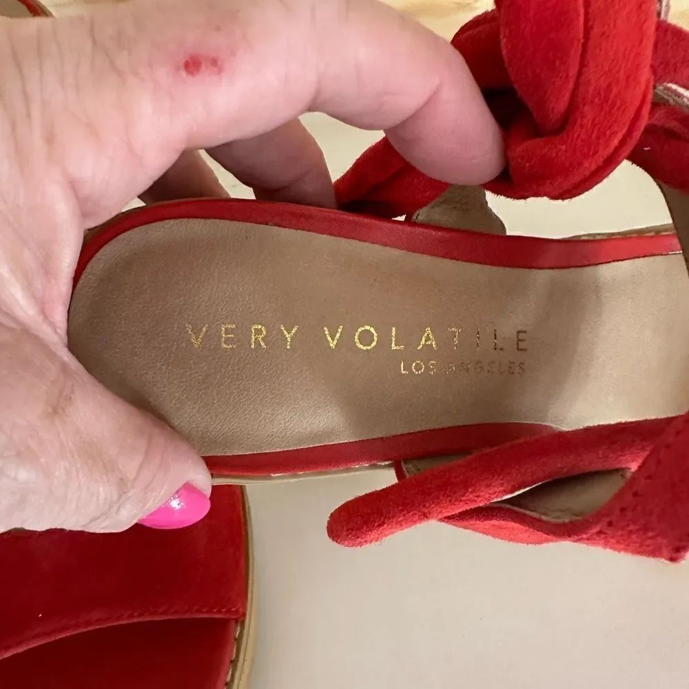 NWOT Very Volatile Heels - Picture 6 of 6